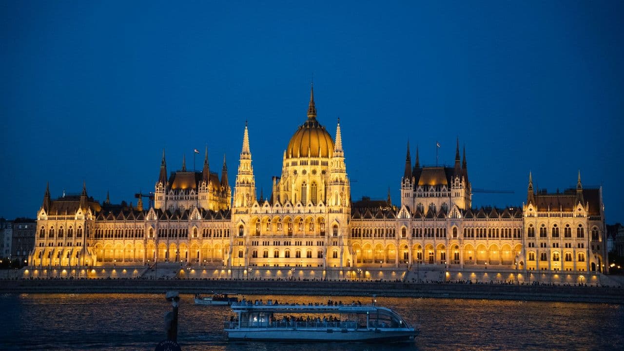 BUDAPESZT I ZAKOLE DUNAJU 2027